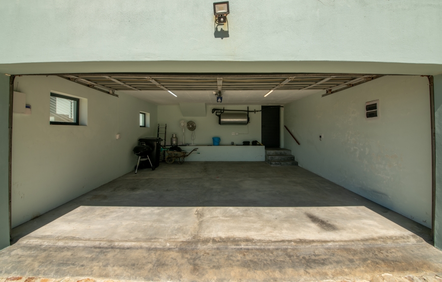 4 Bedroom Property for Sale in Sunny Seas Estate Western Cape